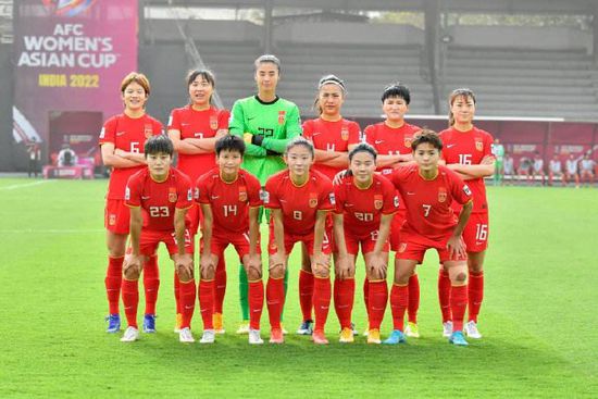 三十而熠 跃马扬鞭——电影频道开播30周年推介发布活动在京举行_电影策划_ 消息 首页 新闻 视频 大片 影库 CCTV6 VIP影院 搜索 电影 星闻 独家 更多 专题 图片 视频 滚动 首页 新闻 大片 影库 CCTV6 VIP影院 客户端 电影网>新闻>原创深度策划 三十而熠 跃马扬鞭——电影频道开播30周年推介发布活动在京举行 时间：2026.01.16 ：电影频道 ： 三十年光影铸魂，见证时代铿锵步伐；